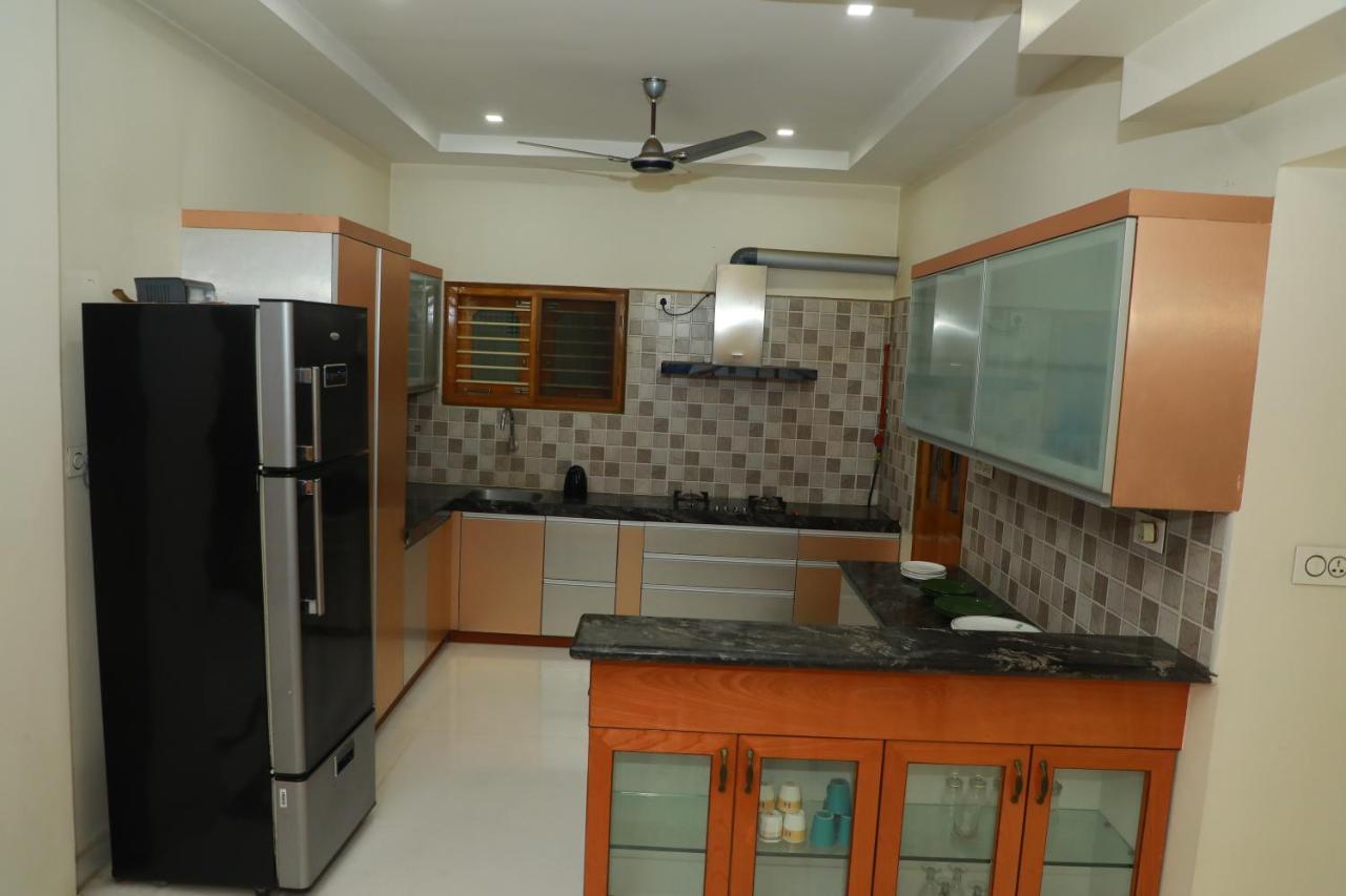 Hill View Paradise - 2Bhk'S & Rooms - A Golden Group Of Premium Home Stays - Tirupati Exterior foto