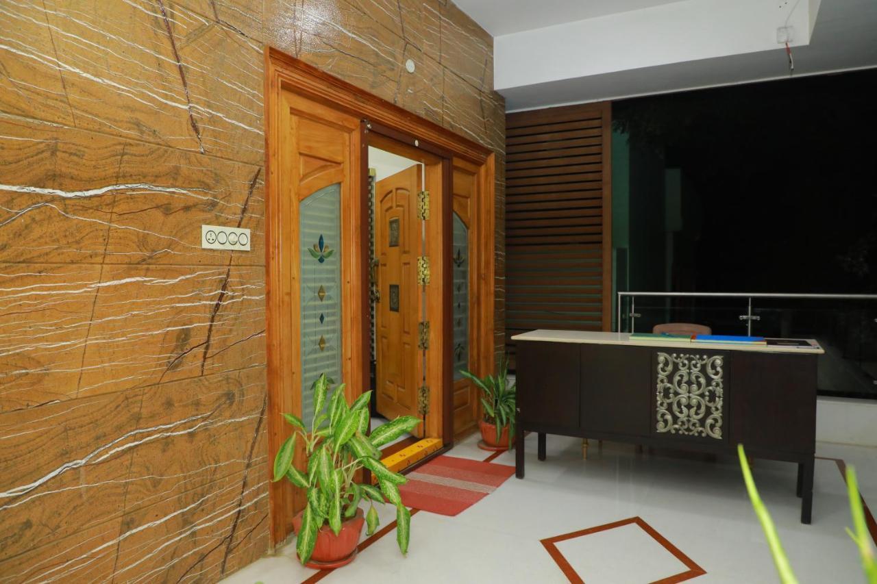 Hill View Paradise - 2Bhk'S & Rooms - A Golden Group Of Premium Home Stays - Tirupati Exterior foto