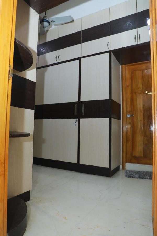 Hill View Paradise - 2Bhk'S & Rooms - A Golden Group Of Premium Home Stays - Tirupati Exterior foto