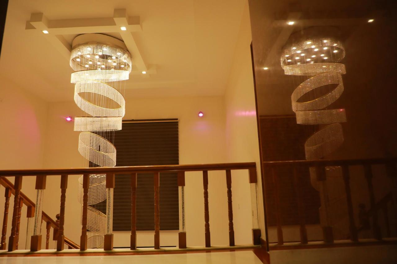 Hill View Paradise - 2Bhk'S & Rooms - A Golden Group Of Premium Home Stays - Tirupati Exterior foto
